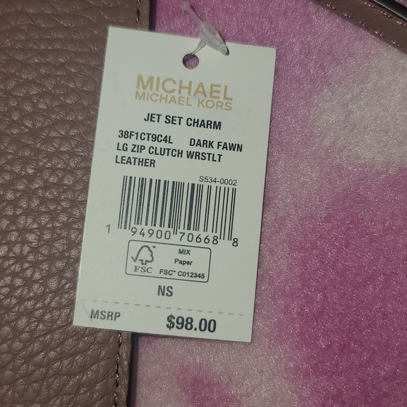 Micheal Kors - Picture 7 of 8